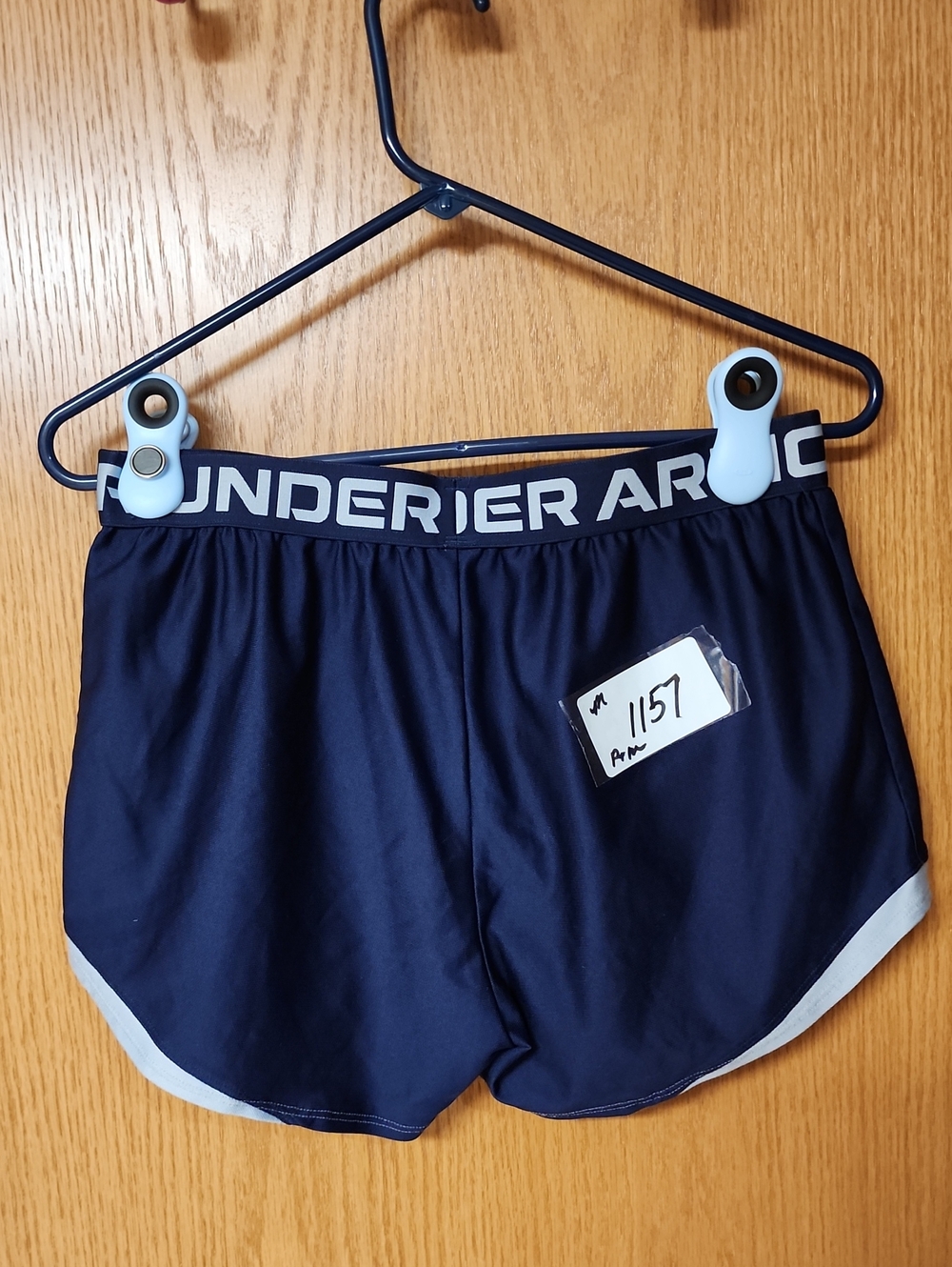 Under Armour Women's Navy Athletic Running Shorts M with White Trim number 1157